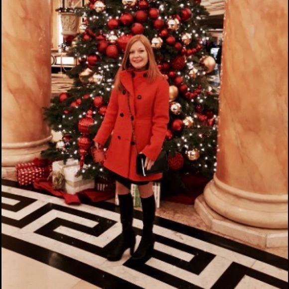 Meet your Posher, Carri - Picture 2 of 3